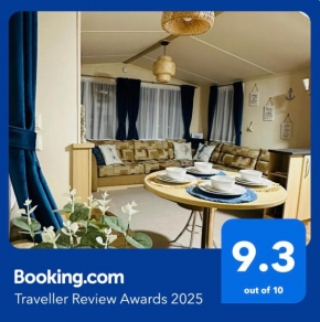 Cozy Private Static Caravan at Llyons Robin Hood - Silver Birch Way 11